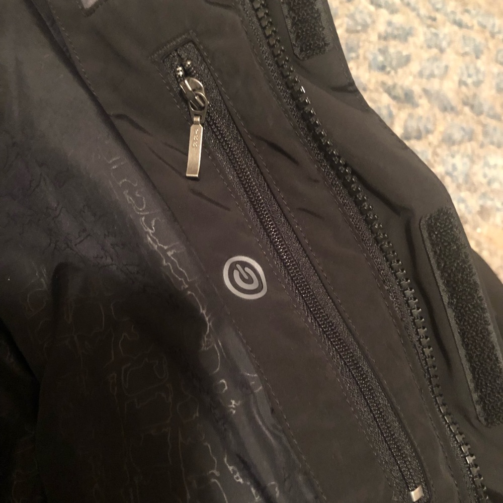 The North Face Winter Jacket - Picture 8 of 8